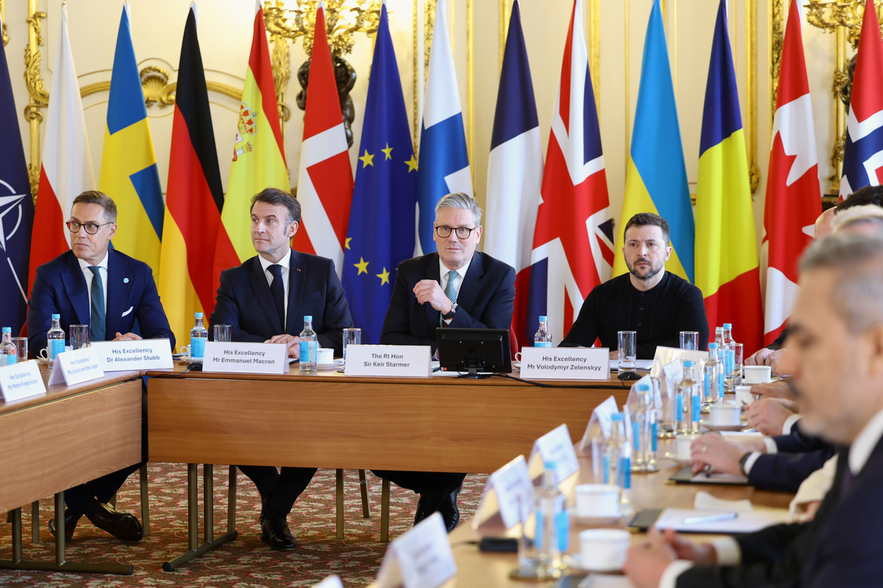 Europese leiders aan tafel tijdens een top