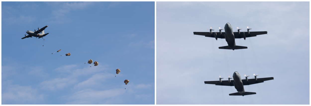 Militairen dragen een oefengewonde op een draagbaar door de bosschages naar de helikopter.