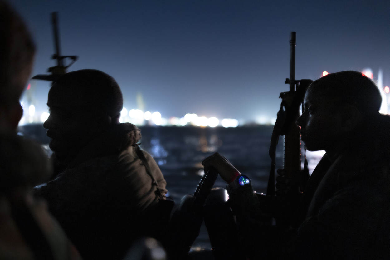 Close-up van een vrouwelijke CURMIL-militair