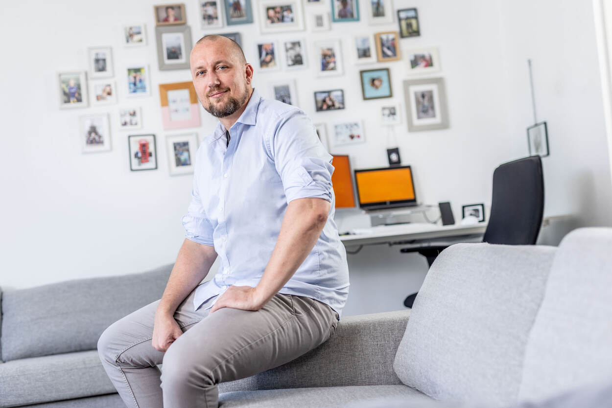 Foto van een collega die bij het cluster Integriteit werkt.