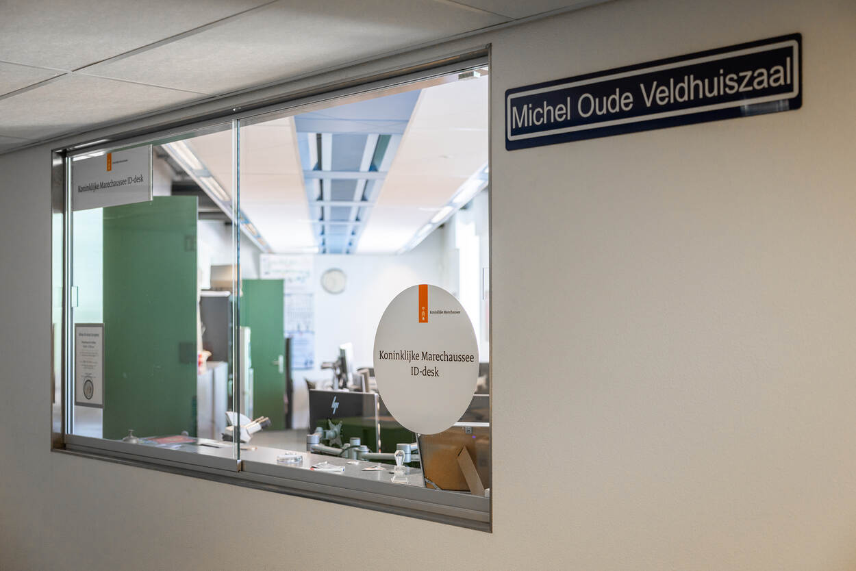 De toegang van het kantoor van de ID-desk.