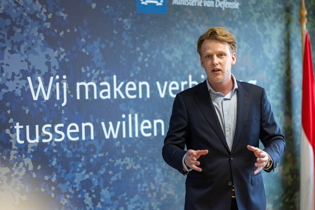 Innovatiemanager en reservist Marnix Modderman in zijn MINDBase.