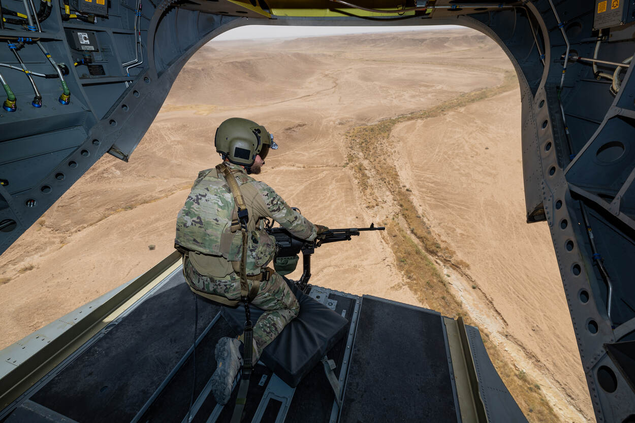 De drie transporthelikopters van het helikopterdetachement Task Force Lion worden ingezet voor vervoer van personeel en materieel naar onder meer Bagdad, Erbil en Koeweit.