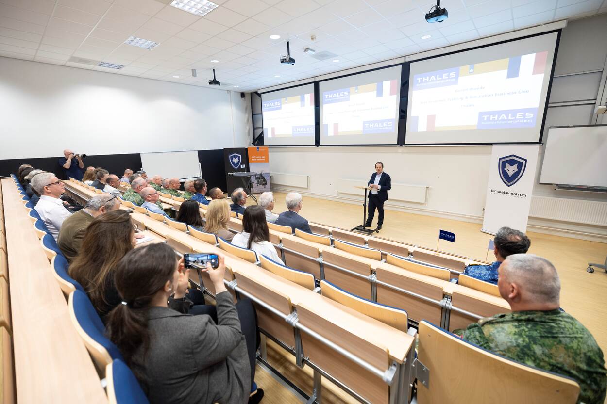 het auditorium van het Simultatie Centrum, waar de presentatie van Tactis plaatsvond.
