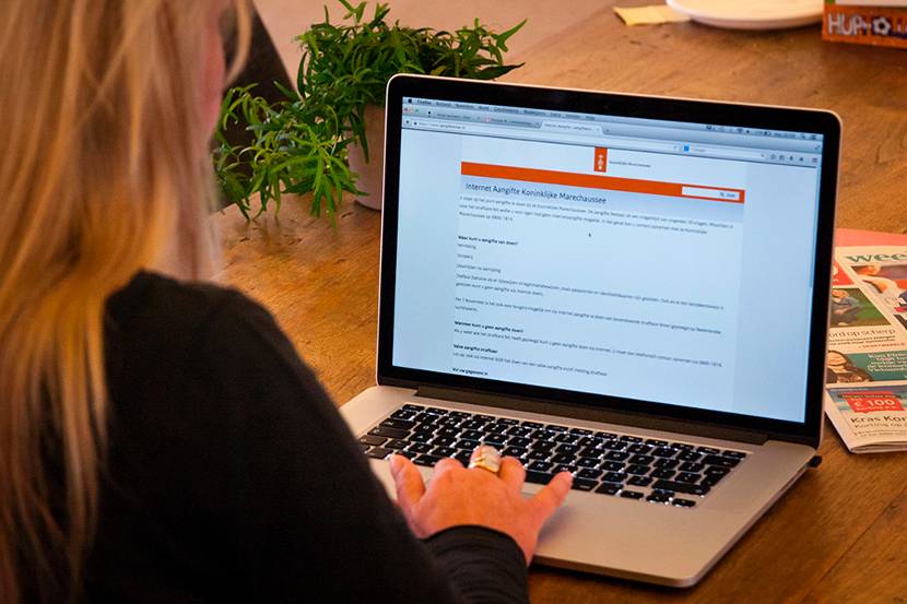 Internet aangifte KMar