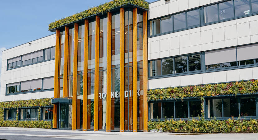 Hoofdkantoor van Groenendijk Bedrijfskleding in Woerden.