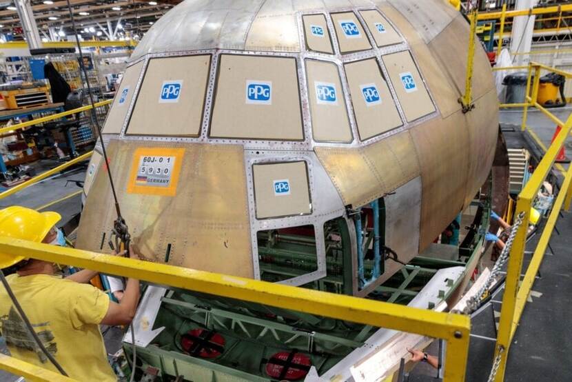 Duitse C-130 in aanbouw.