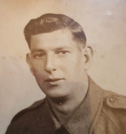 Zwart-wit portret van soldaat Henry Moon