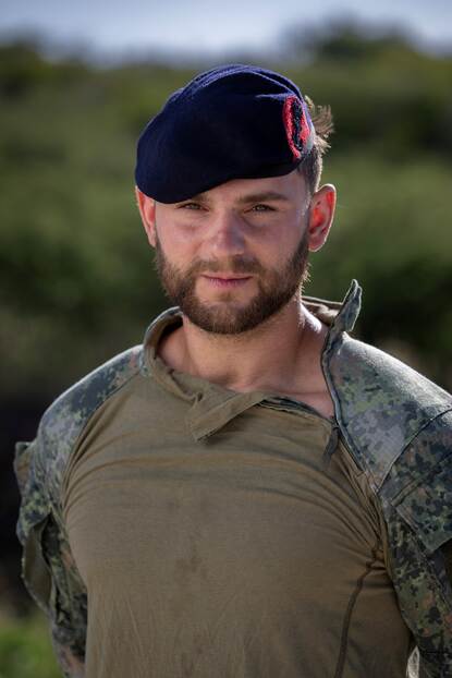 Portret van korporaal van de mariniers Job.