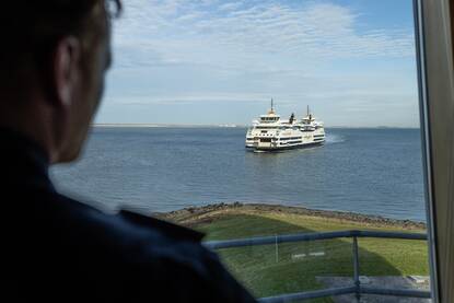 zicht op de veerboot vanaf Texel