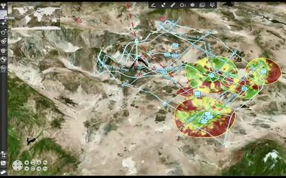 Kaarten waarop de gebieden zijn omcirkeld waar GPS-verstoringen plaats hebben.
