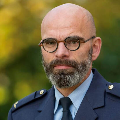 Portretfoto Commodore Erwin van Beljouw.