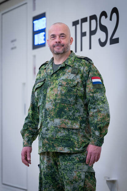 Portretfoto van majoor Jeroen van Asperen.