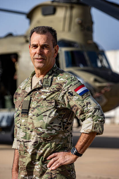 Een portretfoto van eerste luitenant Arthur.