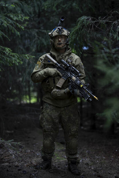 Een portretfoto van Fennek-boordschutter korporaal-1 Pim.